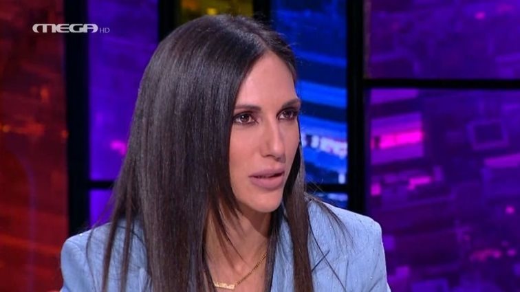 Ανθή Βούλγαρη: &quot;Αισθανόμουν κάποιες φορές αόρατη - Έκανα μια ερώτηση και μόνο ο Χασαπόπουλος υπήρχε δίπλα&quot;