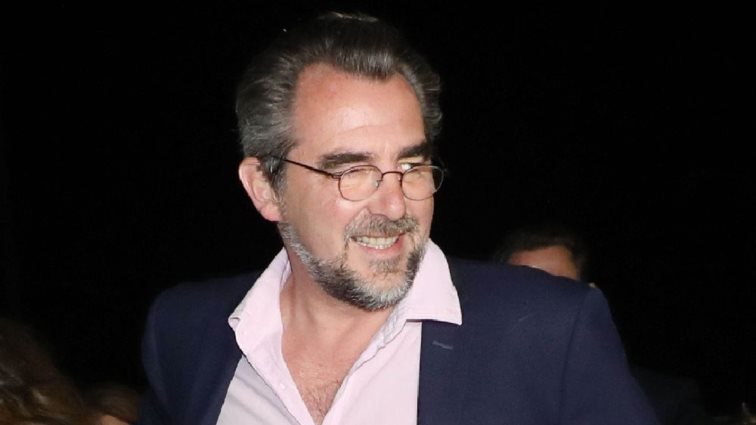 Τι ακριβώς κάνει ο Νικόλαος Ντε Γκρες στο Λονδίνο | Η κοινή αγάπη με τη Χρυσή Βαρδινογιάννη και η στήριξη από τη Nina Flohr και τον Φίλιππο