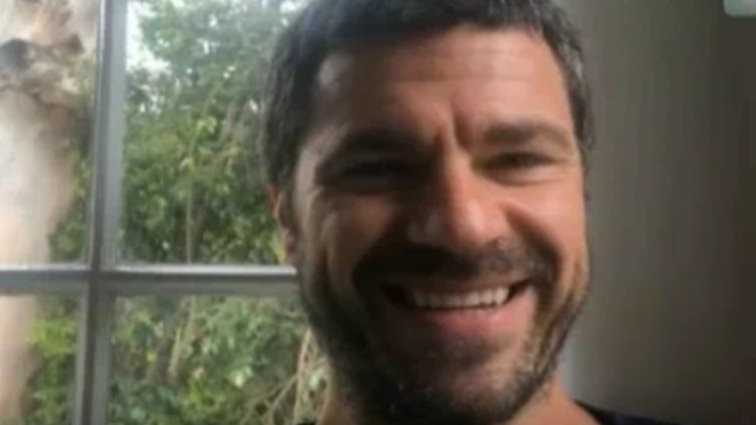 Χρήστος Βασιλόπουλος: Οι πρώτες δηλώσεις για τον γιο του: «Θέλω να είμαι για τον Απόλλωνα ο μπαμπάς που ποτέ δεν είχα»