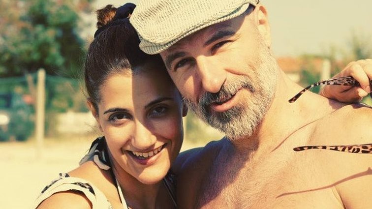 Λίλα Σταμπούλογλου &amp; Σίλας Σεραφείμ : Έγιναν γονείς για δεύτερη φορά! Η πρώτη φωτογραφία του μωρού