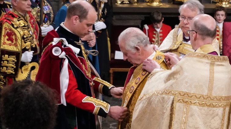 Πρίγκιπας William | Η πραγματική του άποψη για την "απαρχαιωμένη" τελετή στέψης του πατέρα του