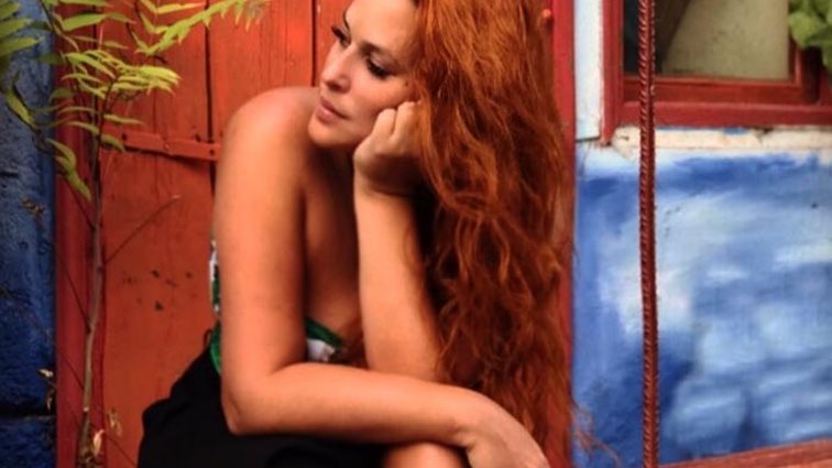 Σίσσυ Χρηστίδου: Μας δείχνει πως στόλισε το σπίτι της για τα Χριστούγεννα