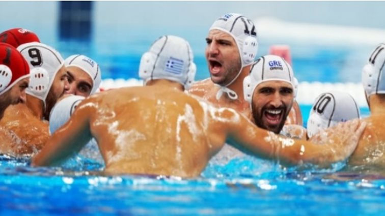 Παγκόσμιο Πρωτάθλημα: Υπερδύναμη η Ελλάδα στο πόλο - Χάλκινο οι άνδρες που διέλυσαν τη Σερβία, χρυσό χθες οι γυναίκες