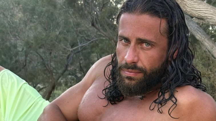 Το φωτογραφικό άλμπουμ του Κωνσταντίνου Βασάλου από τις διακοπές του στη Φολέγανδρο