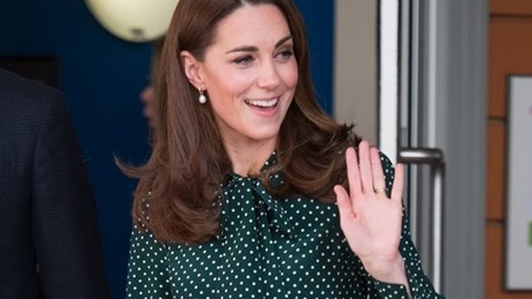 Kate Middleton : Φόρεσε το ιδανικό πουά φόρεμα για τον χειμώνα