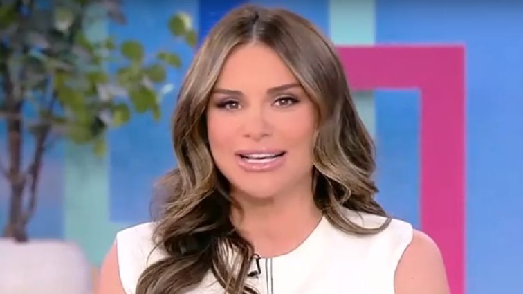 Αποχώρησε η Ελένη Τσολάκη από το &quot;Πρωινό ΣουΣου&quot;: &quot;Να ηρεμήσει το παιδάκι μου&quot;