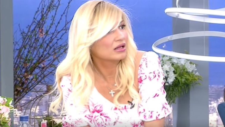 "Εξερράγη" η Φαίη Σκορδά στο "Πρωινό": "Βλέπω αυτές τις φωτογραφίες και τρελαίνομαι"