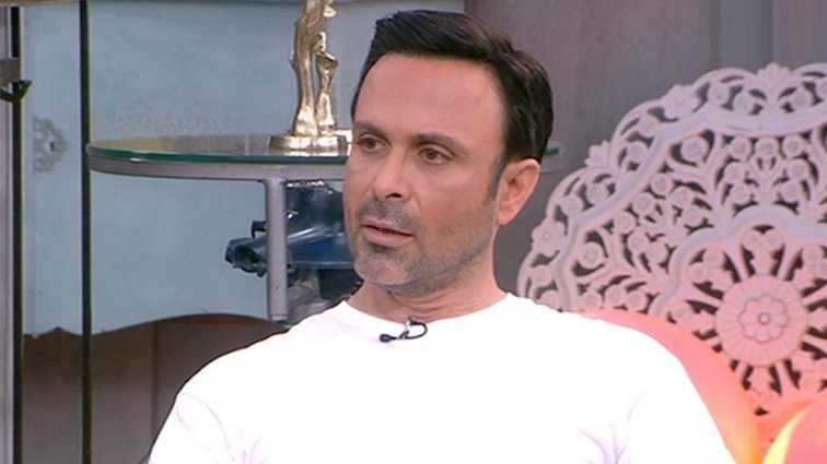 &quot;Λύγισε&quot; ο Κωνσταντίνος Χριστοφόρου μιλώντας για τη βίαιη συμπεριφορά του πατέρα του