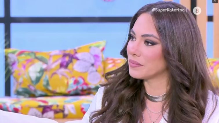 Ευρυδίκη Βαλαβάνη: &quot;Επειδή πονούσα στον θηλασμό μου έγραψαν &quot;δεν ξέρεις να θηλάζεις&quot;