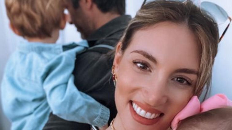 Αθηνά Οικονομάκου | Για ορειβασία με τον Φίλιππο Μιχόπουλου και τον κατάξανθο γιο τους, Μάξιμο