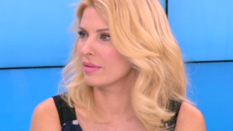 Ελένη Μενεγάκη: Η αυστηρή παρατήρηση στον αέρα της εκπομπής της: Video