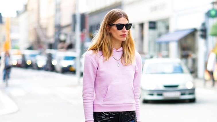 Τα φούτερ που θα σε βάλουν σε φθινοπωρινό mood