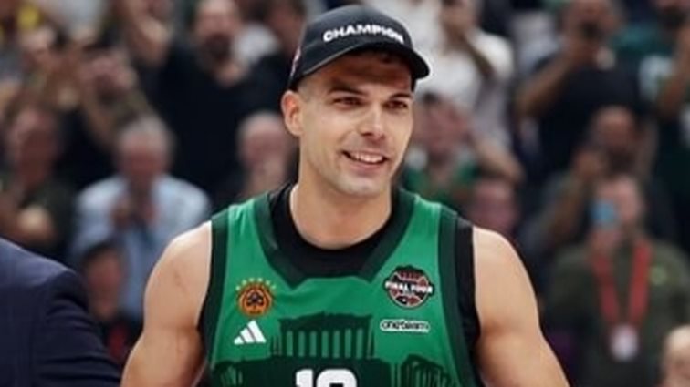 Η πρώτη ανάρτηση του Kώστα Σλούκα μετά την κατάκτηση της Euroleague με τον Παναθηναϊκό