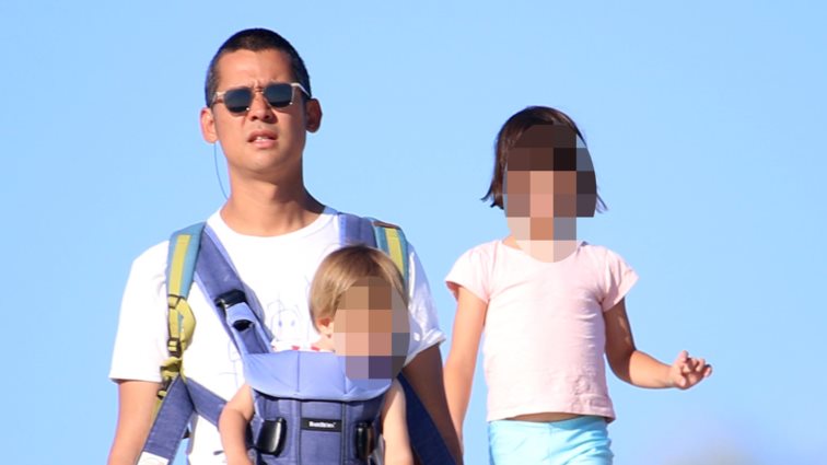 Ο Σωτήρης Κοντιζάς σε οικογενειακές στιγμές στα Κουφονήσια