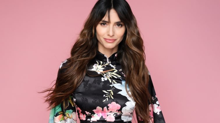 Η Ηλιάνα Παπαγεωργίου φόρεσε τη σύγχρονη εκδοχή του ταγιέρ ως fashion expert