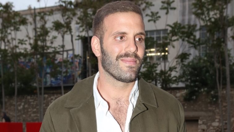 Με νέα συνοδό ο Νίκος Παππάς λίγους μήνες μετά τον χωρισμό του από τη Βάλια Χατζηθεοδώρου