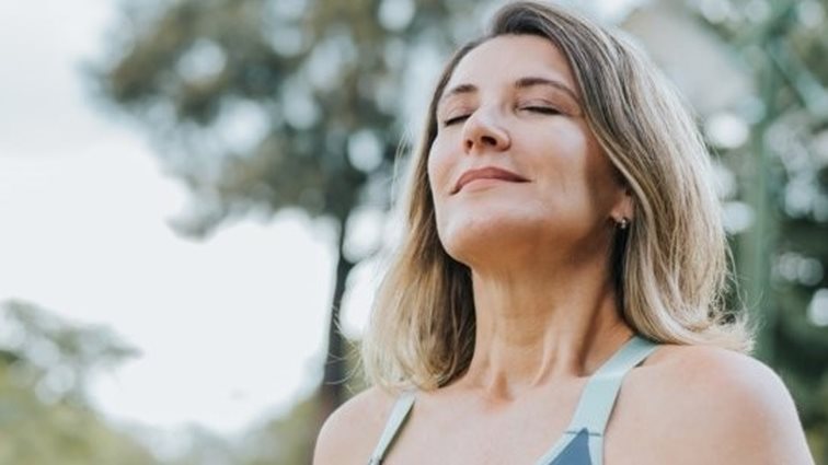 Οι 10 αλλαγές που μπορούμε να κάνουμε στη ζωή μας για να μειώσουμε τους θανάτους από καρκίνο κατά 40%