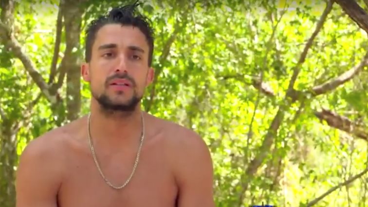 Survivor | Σάκης: "Παρατήρησα μια ιδιαίτερη συμπάθεια από τους Κόκκινους, θεωρώ πως υπάρχει κάτι πίσω από αυτό"