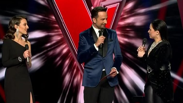 &quot;The Voice&quot; | Επικό! Ο Γιώργος Λιανός μπέρδεψε τις διαγωνιζόμενες στο πρώτο Cross Battle Live &amp; δεν φαντάζεσαι τι ακολούθησε