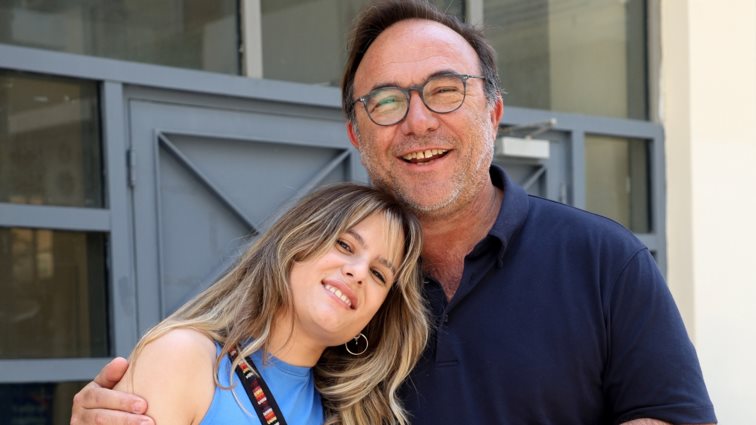 Ευρωεκλογές 2024 | Ο Πέτρος Κόκκαλης ψήφισε μαζί με την κόρη του, Σοφία