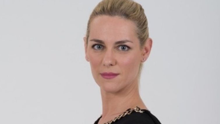 Η Τέτα Σαββάτη ρίχνει τα βέλη της στον Δημήτρη Λιγνάδη