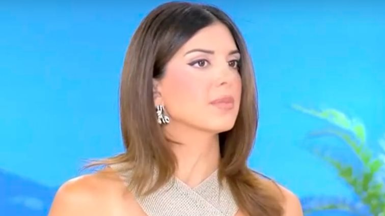 Σταματίνα Τσιμτσιλή: "Δεν συμφωνώ σε αυτό που λέει ο Γιώργος Μαζωνάκης, αδικεί τον εαυτό του και την αδερφή του"