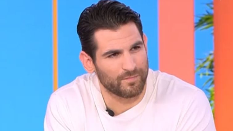 Ετεοκλής Παύλου: "Έχασα τον πατέρα μου σε πολύ μικρή ηλικία, πάντα σκέφτομαι..."