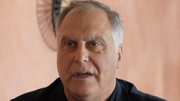 Στέφανο Σαρτίνι: "Δεν υπάρχει πια επικοινωνία με την Ρούλα Κορομηλά, ο καθένας έχει τη ζωή του"