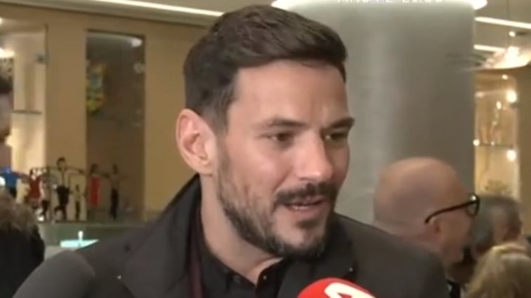 Ο Κώστας Τσουρός απαντά για το τηλεοπτικό του μέλλον στο Mega