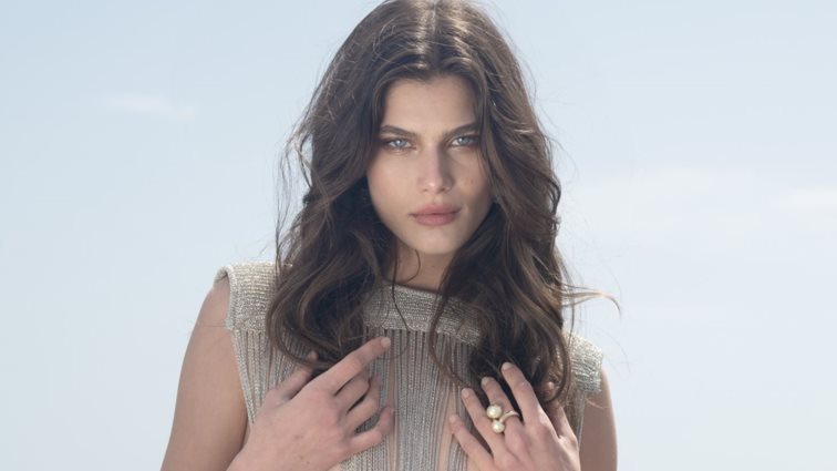 Η εντυπωσιακή εμφάνιση της Ανθής Φακιδάρη στο catwalk της Victoria's Secret - Βίντεο