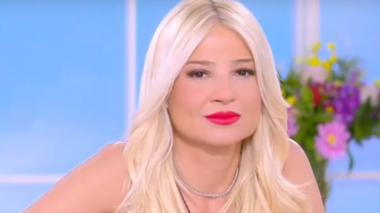Φαίη Σκορδά: &quot;Η Γιούλικα Σκαφιδά είναι ξεκάθαρη, αλλά το τοποθετεί σε ένα επίπεδο που δεν επιδέχεται σχολίων&quot;