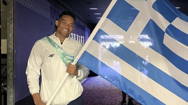 Η συγκινητική ανάρτηση του Εμμανουήλ Καραλή με τον...έτερο σημαιοφόρο, Γιάννη Αντετοκούνμπο