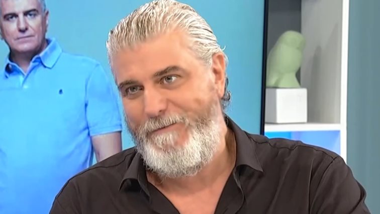 Βλαδίμηρος Κυριακίδης: &quot;Μου λένε ότι τα social media είναι εργαλεία της δουλειάς μου, αλλά το θέατρό μου είναι γεμάτο&quot;