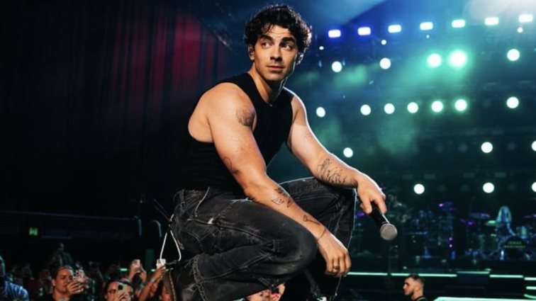 Joe Jonas, Liam Hemsworth, Kylie Minogue και Luke Evans στη συναυλία των Coldplay στo ΟΑΚΑ