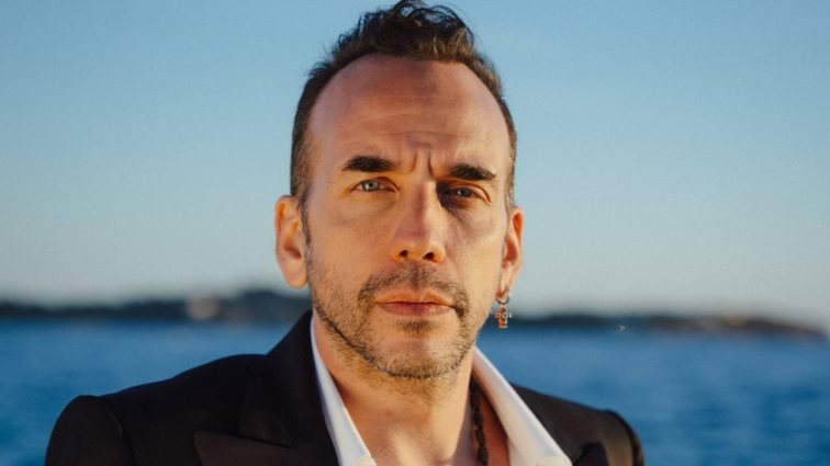 Η πρώτη αντίδραση του Πάνου Μουζουράκη μετά την είδηση ότι θα γίνει πατέρας για δεύτερη φορά