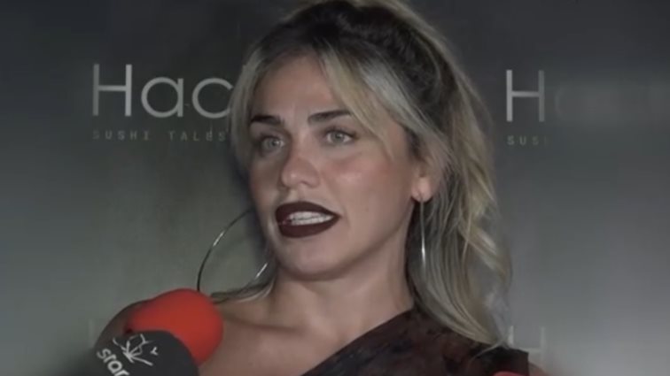 Αντέδρασε η Κόνι Μεταξά με ερώτηση δημοσιογράφου: &quot;Δεν βαρεθήκατε να με ρωτάτε γι’ αυτό;&quot;