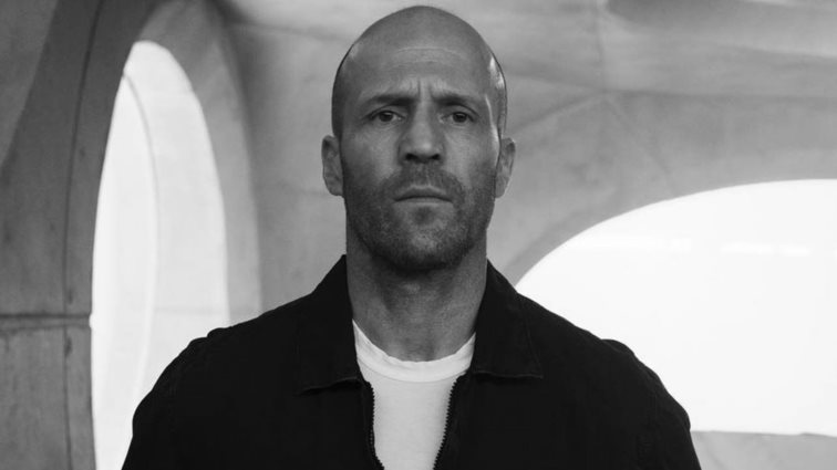 Ο Τζέισον Στέιθαμ κάνει διακοπές στην Ελλάδα! Αυτό είναι το νησί που επέλεξε