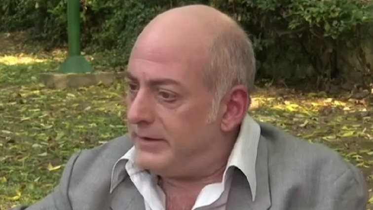 Γιώργος Λαμπάτος: &quot;Πέρασε από το μυαλό μου να αυτοκτονήσω, καπνίζω αποτσίγαρα από τον δρόμο - Δουλειά ζητάω, όχι ελεημοσύνη&quot;