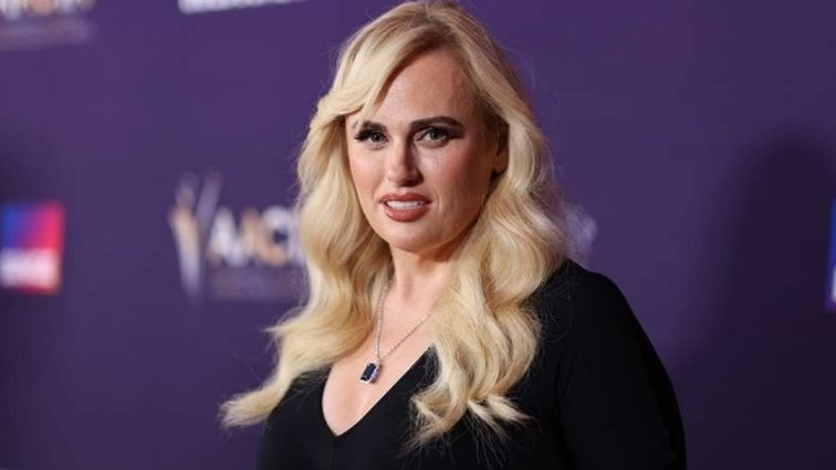 Η Rebel Wilson κάνει διακοπές στην Ελλάδα