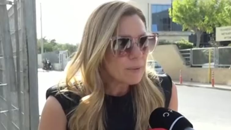 Αντέδρασε η Κατερίνα Καραβάτου: &quot;Γιατί με ρωτάτε συνέχεια αυτό το πράγμα;&quot;