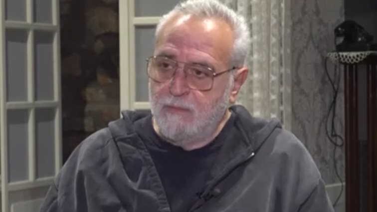 Βασίλης Θωμόπουλος: Η ερώτηση αυτή &quot;καίει&quot; τον Πέτρο Φιλιππίδη