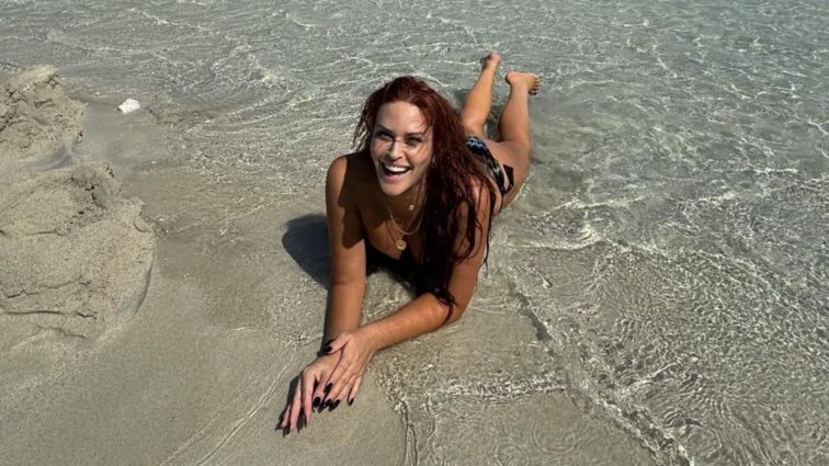 Οι νέες φωτογραφίες από τις καλοκαιρινές διακοπές της Σίσσυς Χρηστίδου στην Κρήτη