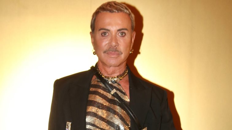 Ο Λάκης Γαβαλάς τρόλαρε τον Γιώργο Σαμπάνη κάνοντας πρόταση γάμου στην Άντζελα Δημητρίου