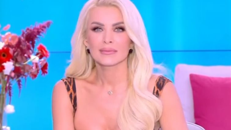 Η on air αναφορά της Κατερίνας Καινούργιου στην αισθητική επέμβαση που έκανε και δεν κατάλαβε κανείς