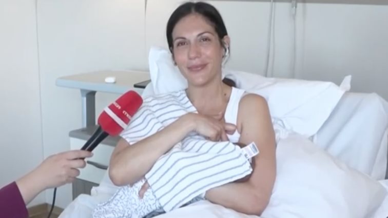 Λύγισε στον αέρα η Ανθή Βούλγαρη: "Ευχαριστώ τον θεό που με αξίωσε να γίνω μαμά!"
