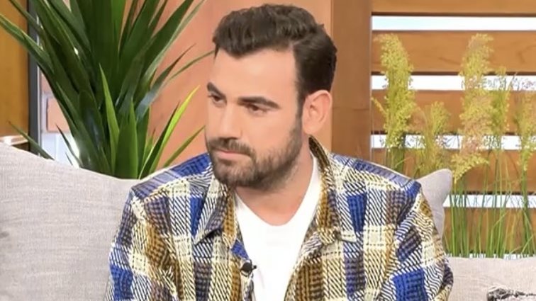 Νίκος Πολυδερόπουλος: &quot;Φεύγω με πικρία από την παράσταση, τον αφήνω να ξεδιπλώσει το υπέροχο ταλέντο του μόνος του&quot;