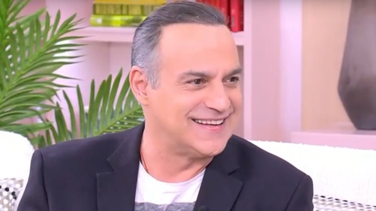 Η απάντηση του Κρατερόυ Κατσούλη για την Κατερίνα Καραβάτου: "Το παλεύουμε και το έχουμε στο νου μας"