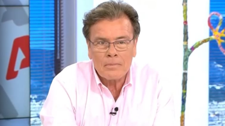 Το αιχμηρό σχόλιο του Δημήτρη Παπανώτα για τη Μαίρη Συνατσάκη: "Οι δικαιωματίστριες τελευταία μαζευτήκανε, γιατί;"