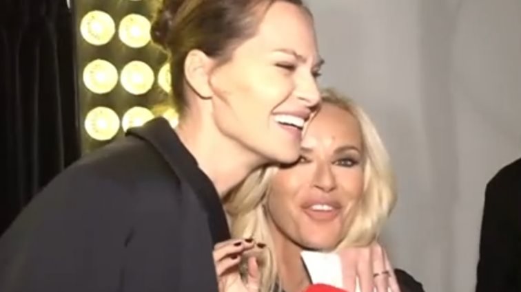 Η Υβόννη Μπόσνιακ έγινε ρεπόρτερ στην εκπομπή της Καινούργιου και πήρε συνέντευξη από τη Μπεκατώρου