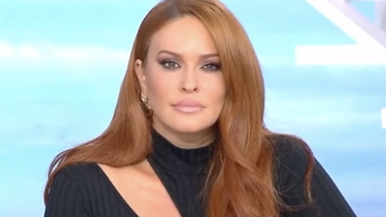 Ενοχλημένη η Σίσσυ Χρηστίδου: "Προσπαθώ να διατηρήσω τη ψυχραιμία μου"